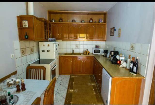 Rodomelo House With Terrace - 4 Bedrooms 利昂尼迪翁 外观 照片